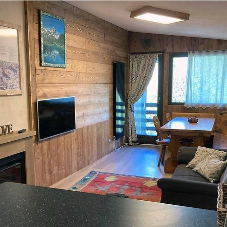Even Apartment Cervinia เบรยล์-แชร์วิเนีย ภายนอก รูปภาพ