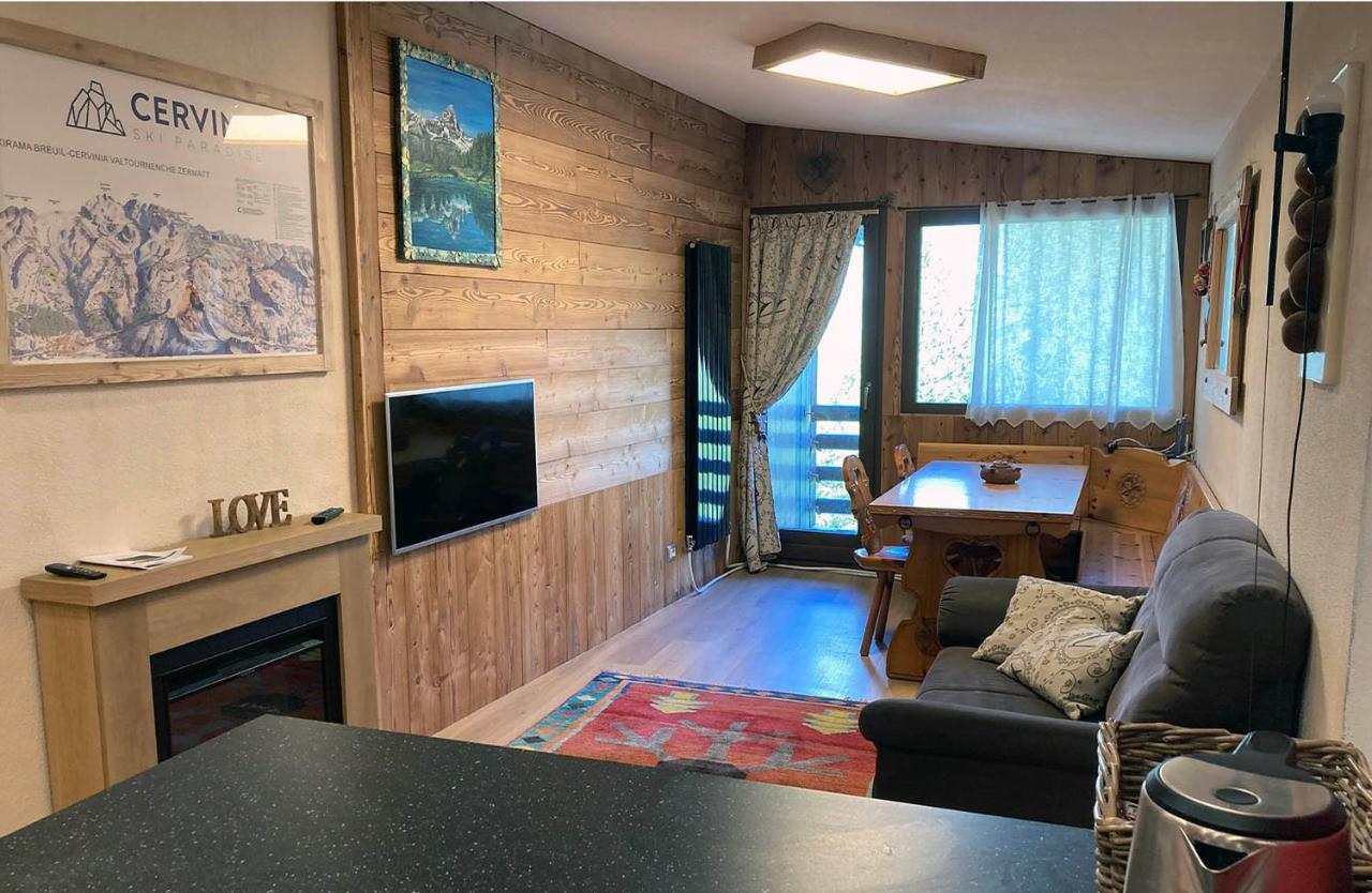 Even Apartment Cervinia เบรยล์-แชร์วิเนีย ภายนอก รูปภาพ